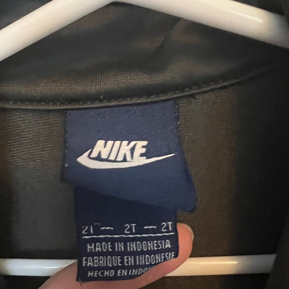 Nike zip jacket - Picture 2 of 2